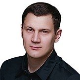 Врач Бец Денис Александрович