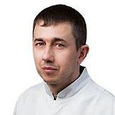 Врач Ларин Виталий Александрович